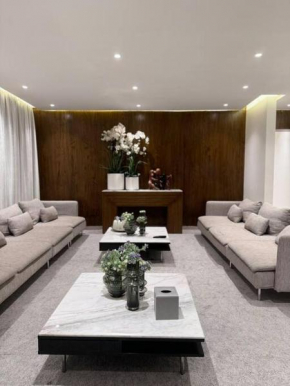 Luxury Apartments with G-Prestige 503